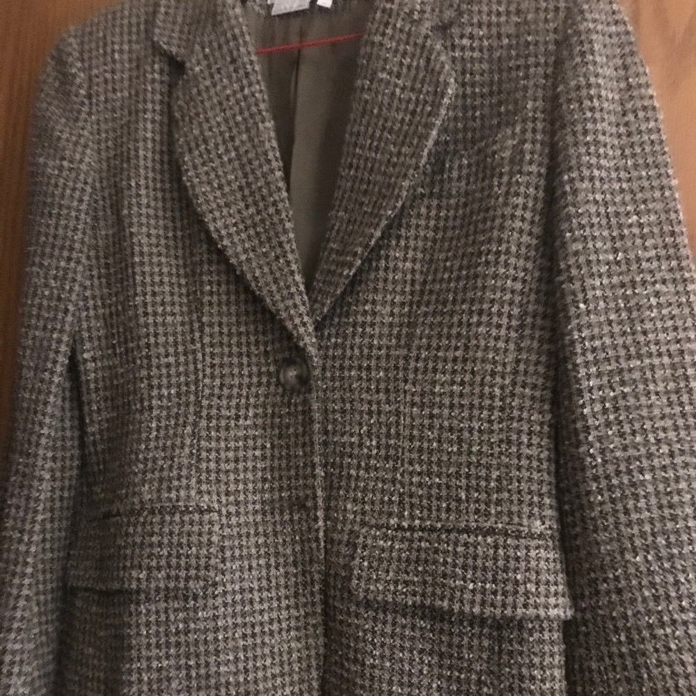 Liz Claiborne Blazer. Grey/tan.